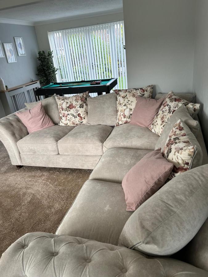 4-Bedroom Home Near Ema, Sleeps 6 Castle Donington Esterno foto