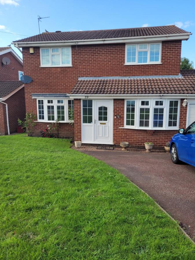 4-Bedroom Home Near Ema, Sleeps 6 Castle Donington Esterno foto