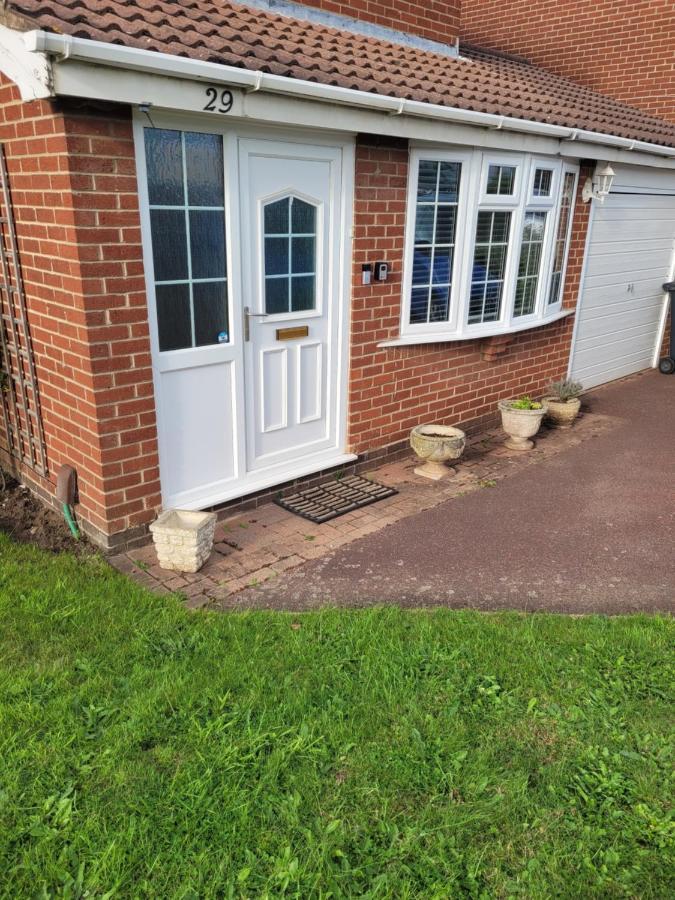 4-Bedroom Home Near Ema, Sleeps 6 Castle Donington Esterno foto